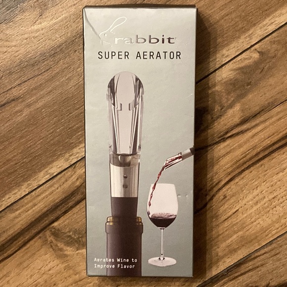 Rabbit Super Aerator Improves Wine Flavor - Picture 1 of 4